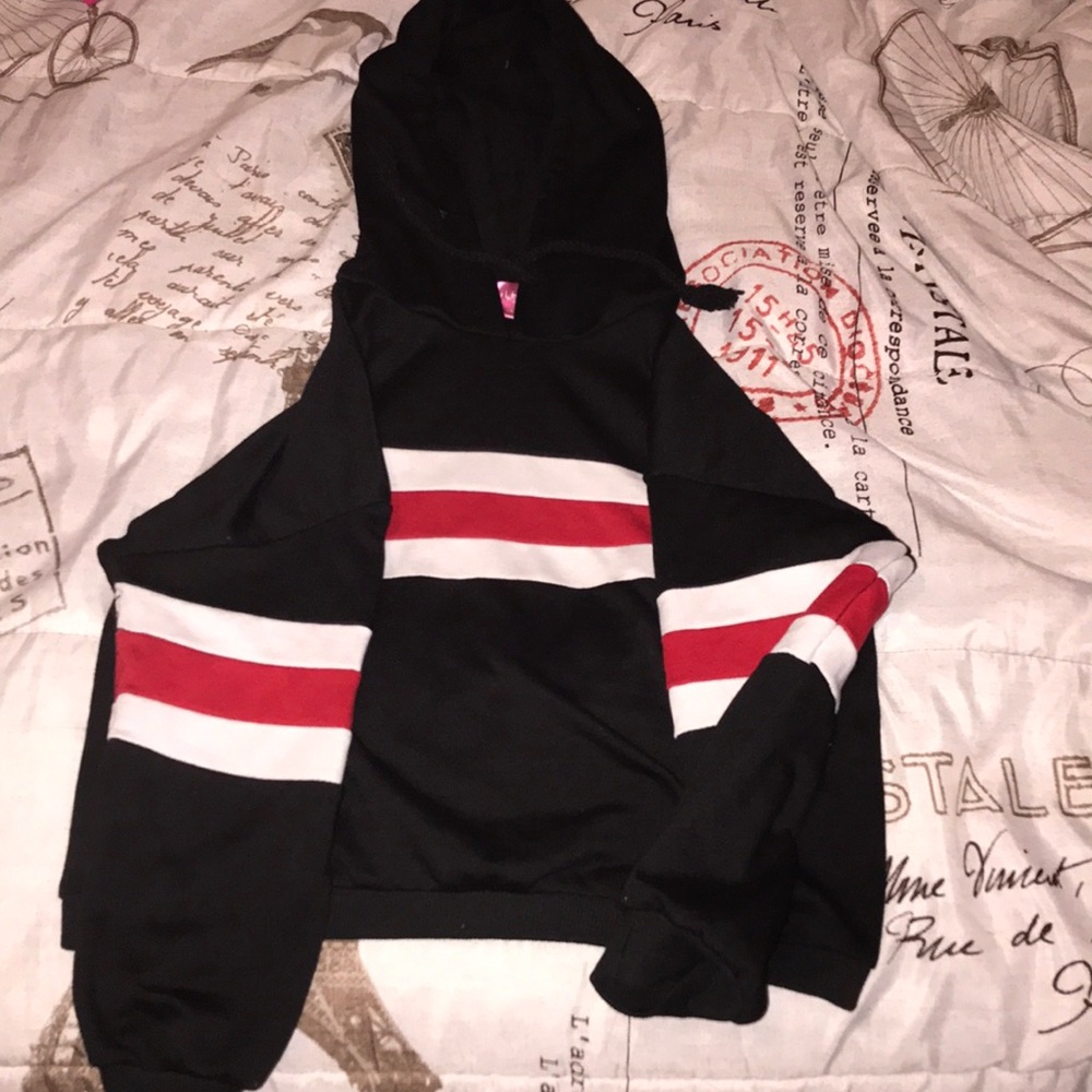 I’m selling a croptop